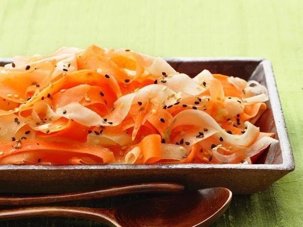 Салат дайкон с морковью