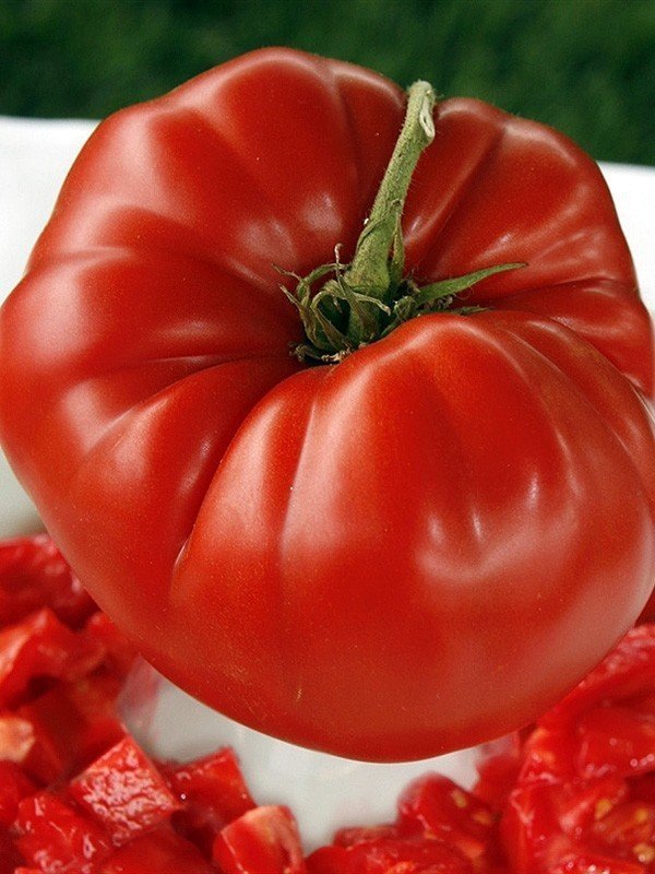 Помидоры beefsteak heirloom tomato