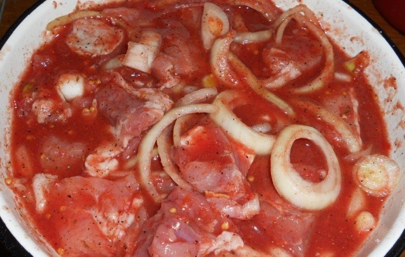 Селедка в томатном соусе