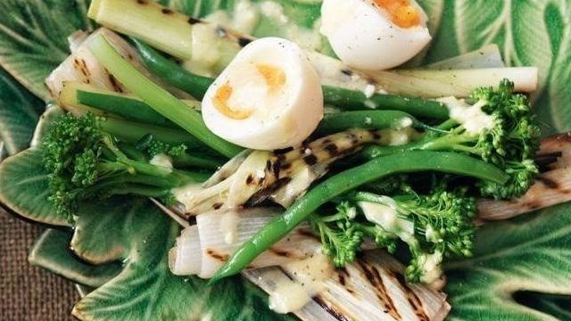 Салат из лука-порея — особенности приготовления, лучшие рецепты и отзывы